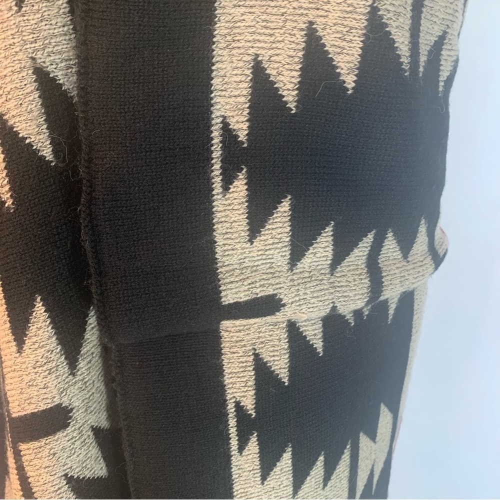 Harlow Poncho Boho Wrap Long Shrug Fringe Armhole Aztec Print Brick Taupe BLK OS - Picture 10 of 15